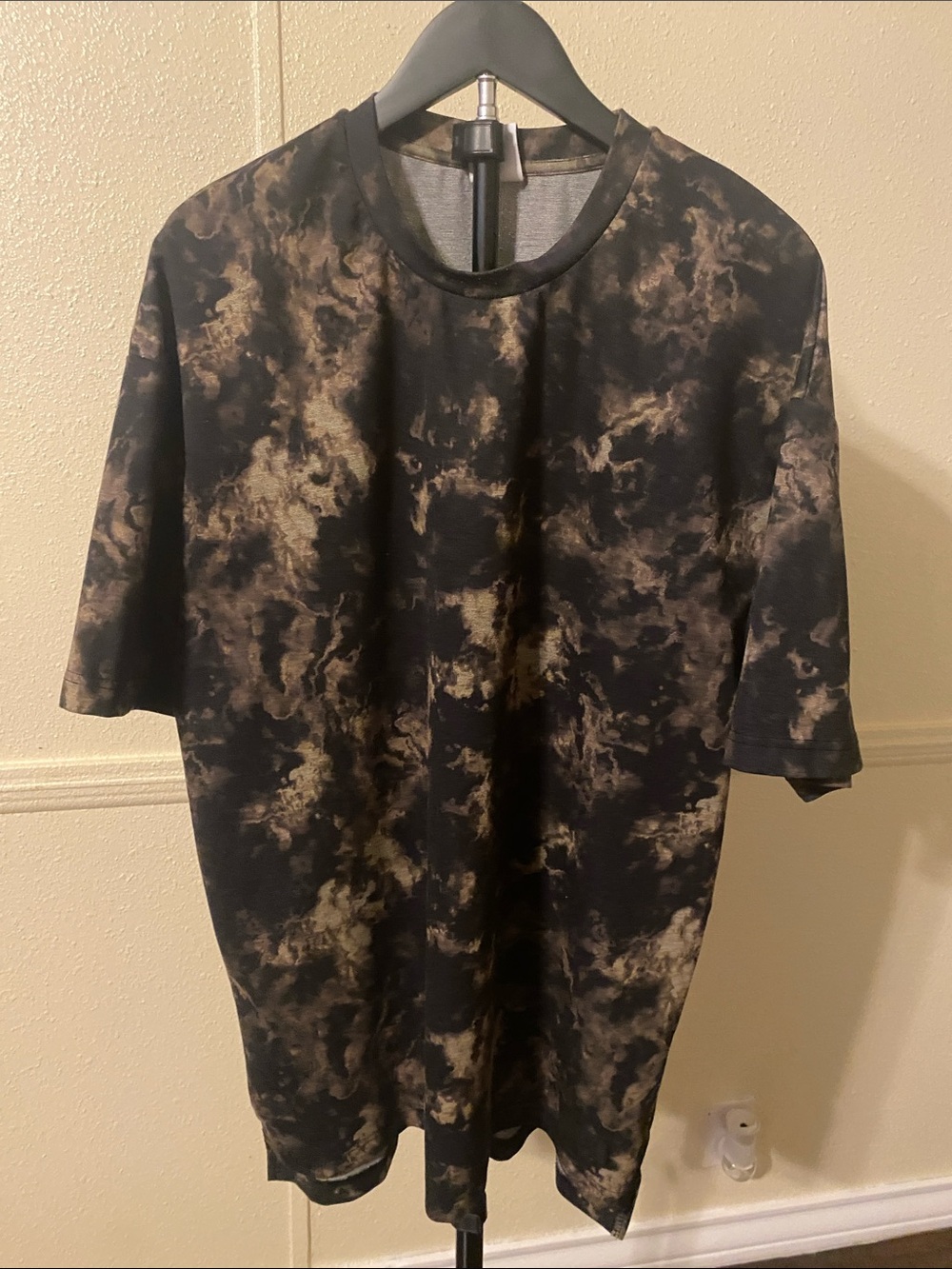 Zara Black and Brown Tie-Dye Short Sleeve Tee